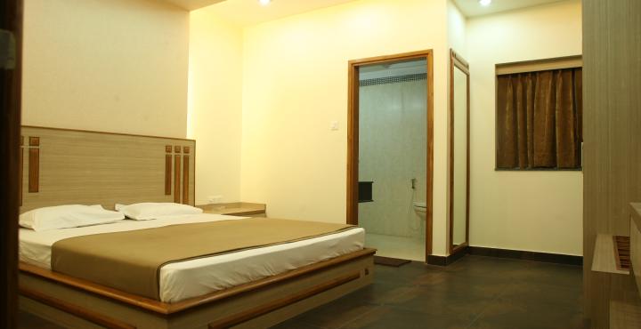 Hotel Trimoorti